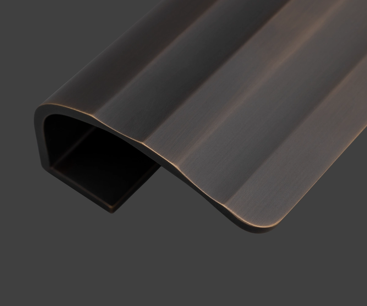 Burnished Bronze finish on the Beardmore ORG1039 Cabinet Handle